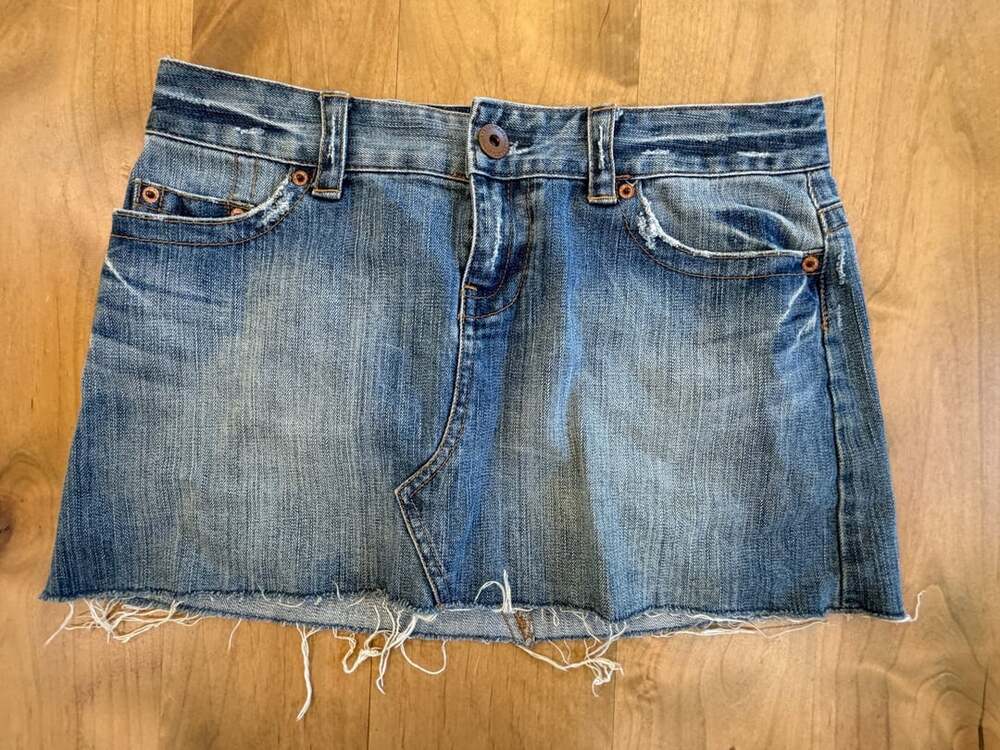 American Eagle Outfitters Denim Skirt Distressed